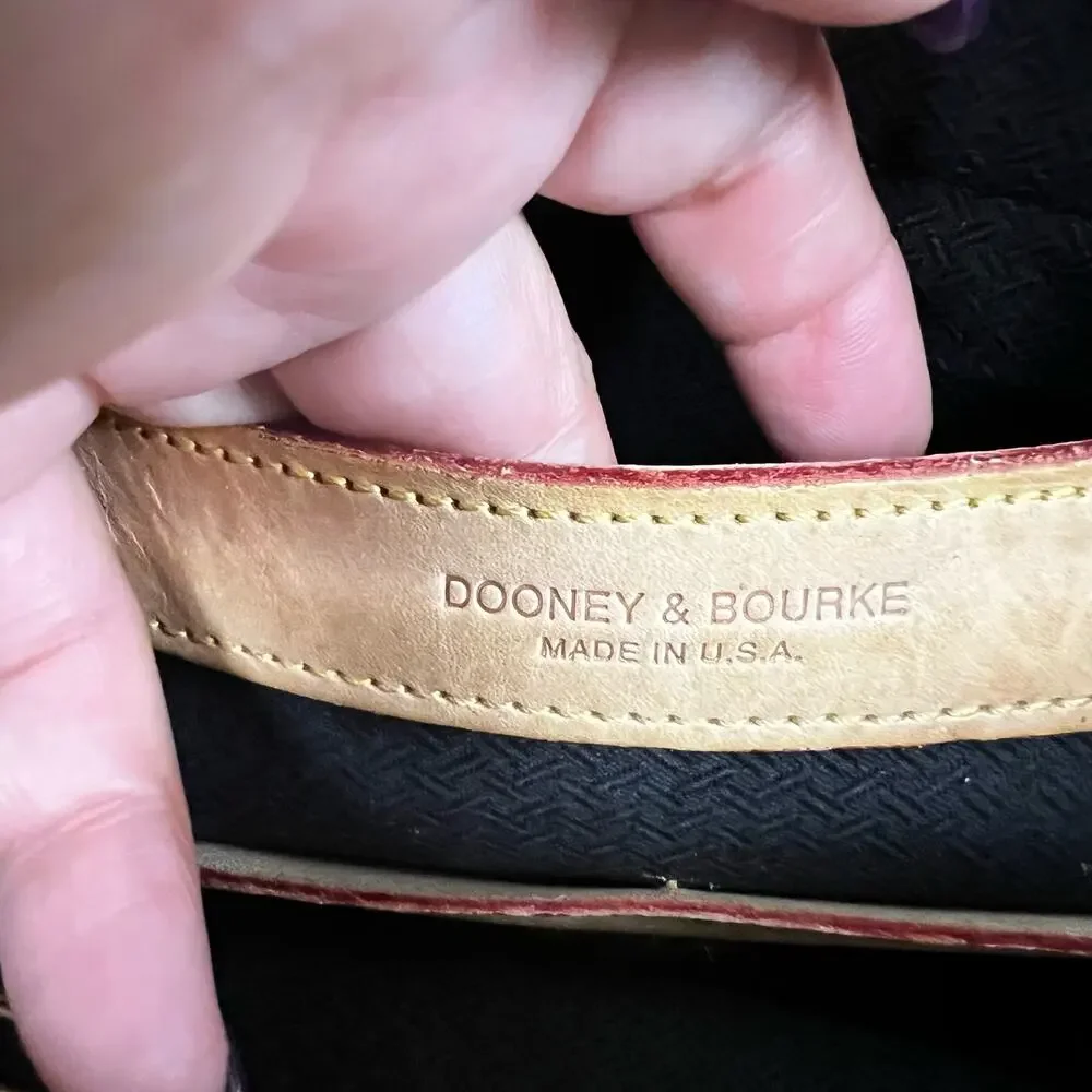 Vintage Dooney & Bourke Bag Vintage Cabrio Perforated Leather Black Tan Tote M - Picture 4 of 16